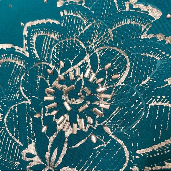 Weekends by Chico’s Lotus tee - Picture 6 of 7